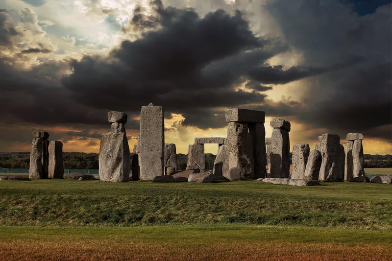 Historical walk at Stonehenge